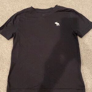 Boys Abercrombie kids navy blue embroidered lego v-neck T-shirt. Size 7-8